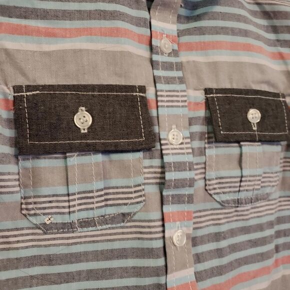QUAD SEVEN BOYS BUTTON DOWN SHORT SLEEVE SHIRT 4 - Picture 2 of 5